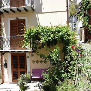 La Casa Del Geko צ'פאלו